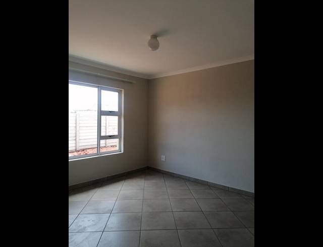 2 BEDROOM HOUSE FOR SALE IN DERSLEY